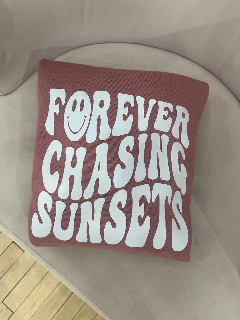 Forever chasing sunsets Pullover