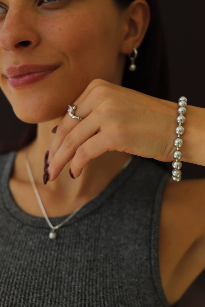 SILVER PEARL BRACELET: Silver
