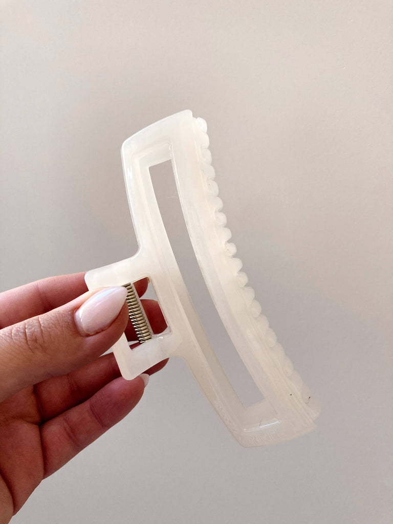 Large *WHITE Gloss Claw Clip