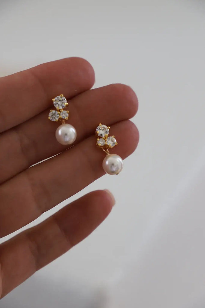 DAHLIA CZ PEARL STUDS: Yellow Gold