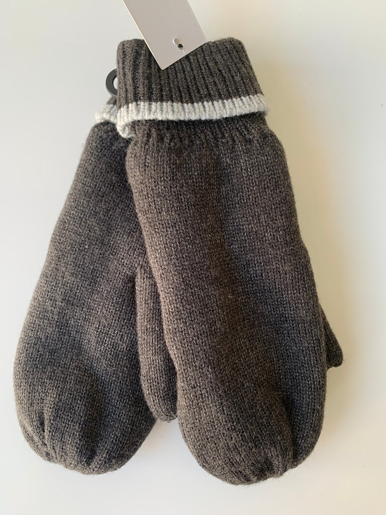 Ladies simple knit mittens